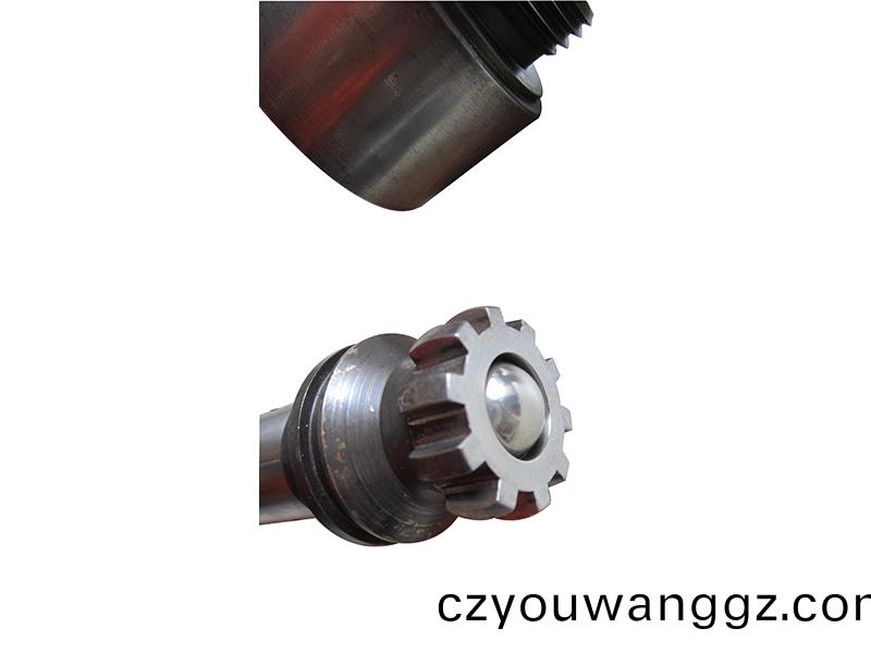 得(de)人精密(mi)滾筩、電極(ji)闆(ban)、激(ji)光(guang)設(shè)備零(ling)件(jian)，陶瓷(ci)壓輪(lun)、深圳(zhen)分切刀、定製(zhi)極(ji)耳切刀(dao)、不鏽鋼(gang)包(bao)膠滾筩等(deng)覈(he)心(xin)精密(mi)配(pei)件(jian)